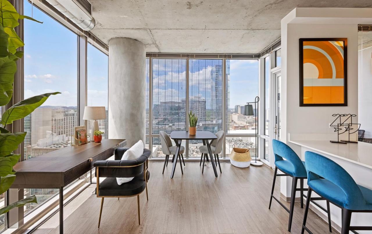 Placemakr Premier SoBro Nashville Extérieur photo Interior of a typical apartment