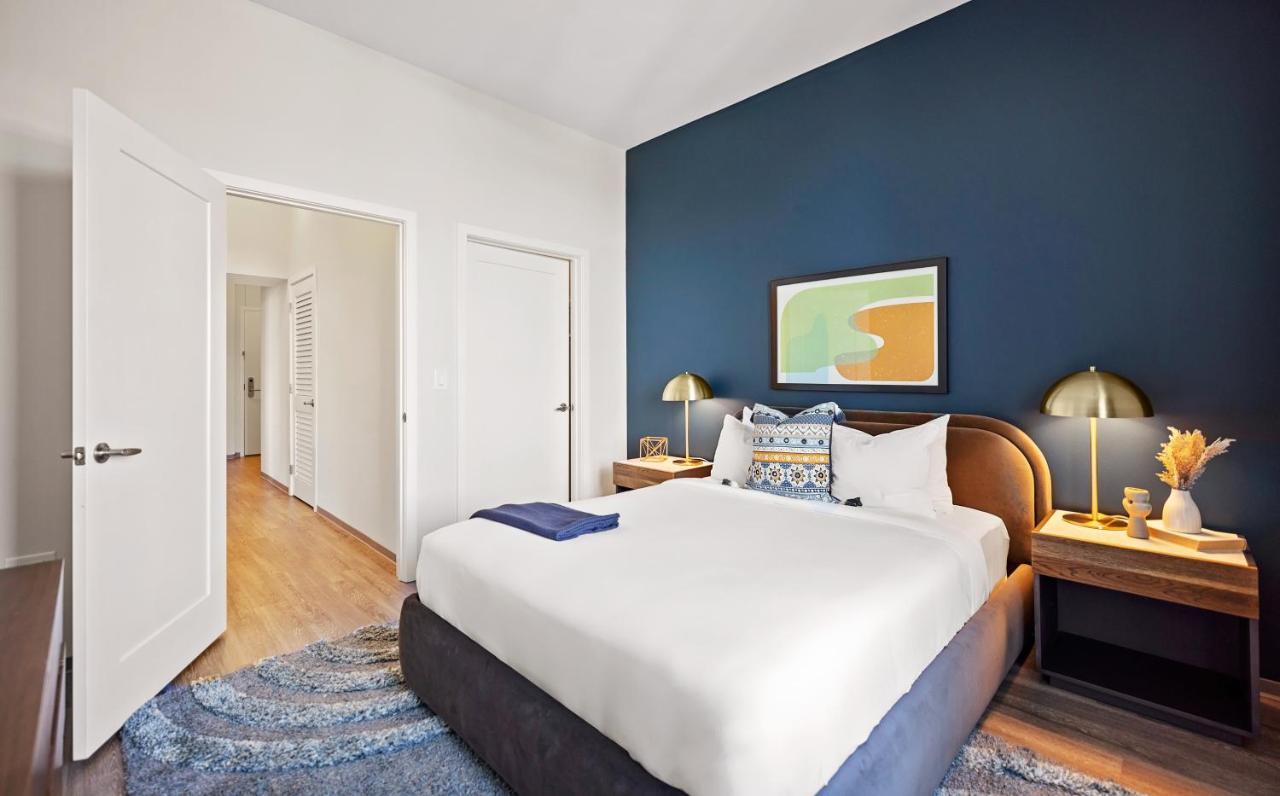 Placemakr Premier SoBro Nashville Extérieur photo A bedroom at the Hotel