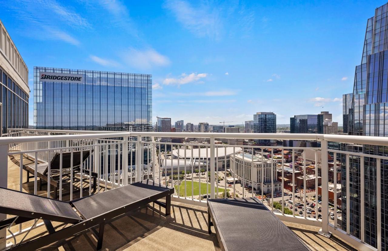 Placemakr Premier SoBro Nashville Extérieur photo View from the rooftop of the building